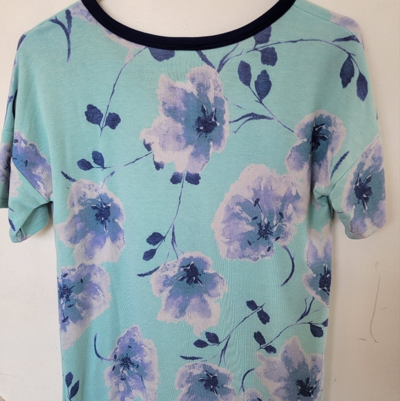 NWT Sew in Love brightly colored blouse with buttons and tie knot short sleeve - Picture 4 of 5